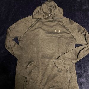 Under Armor Sweatshirt